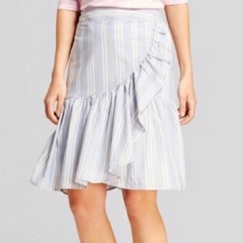 Black and White Stripped Skirt
